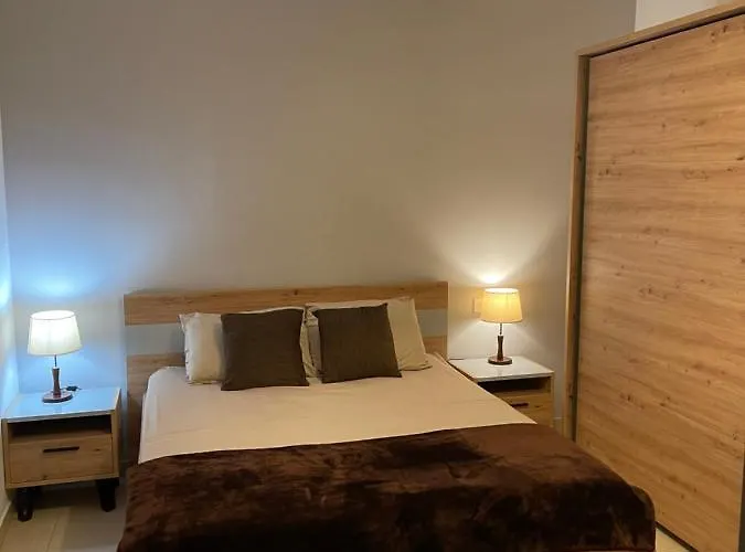 Spinola Bay Apt - Beatiful 3-Double Bed Apt Near Beach In Prime Location