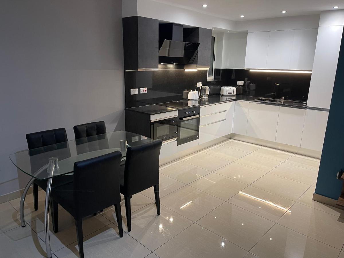 Spinola Bay - Beatiful 3-double Bed Near In Prime Location Apartment